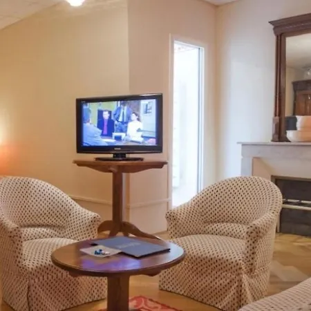 Le Petit Bonneval 3* Perignat-les-Sarlieve